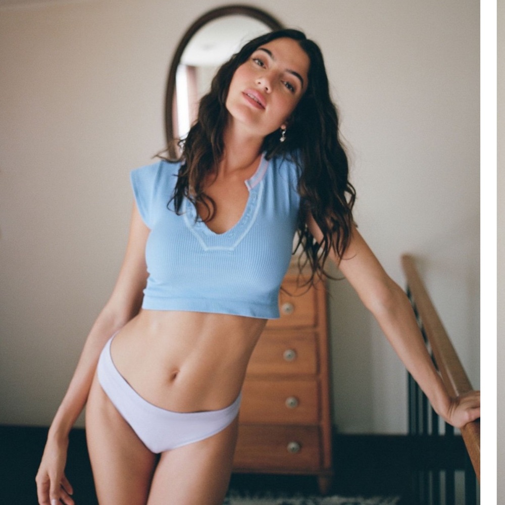 urban outfitters go for gold top